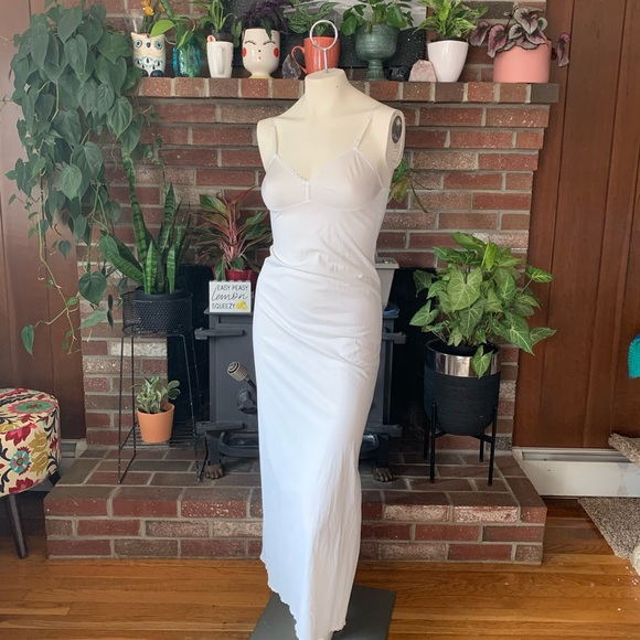 Vanity Fair Other - Vtg Vanity Fair white full slip